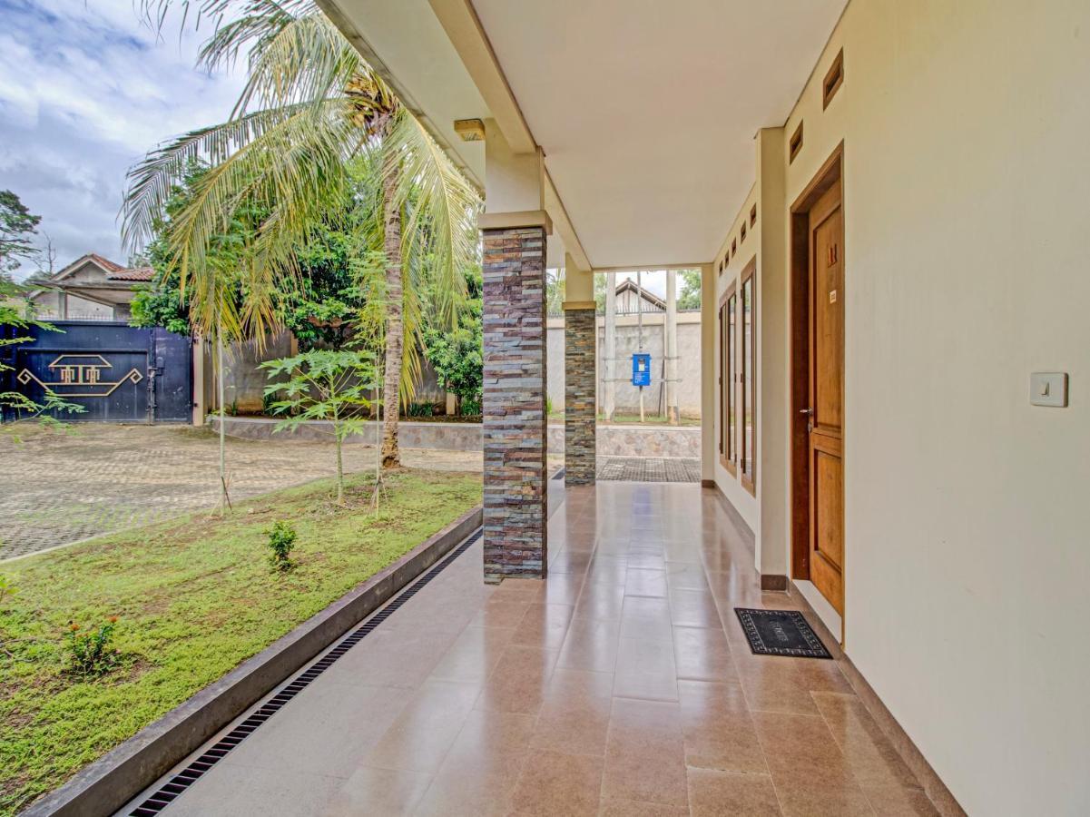 Oyo 89997 Hotel Bumi Kedaton Waterpark Bandar Lampung Eksteriør billede